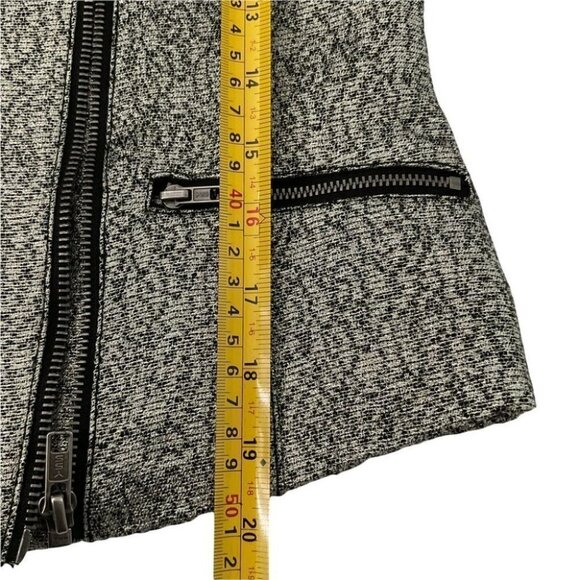 ASOS  Petite Metallic Blazer Zipper Blazer with front zip pockets - Picture 6 of 9